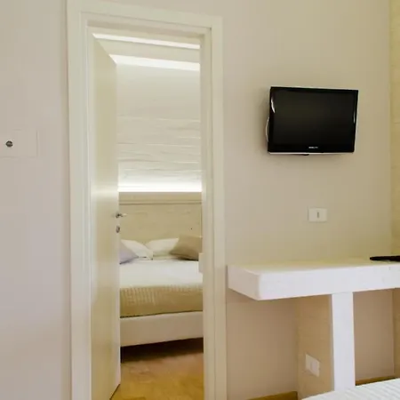 Hotell Mona Lisa 3*
