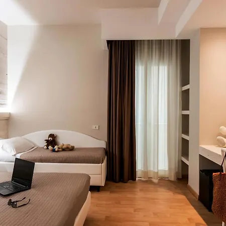 Hotell Mona Lisa Cattolica