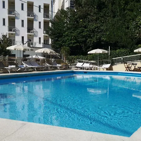 Hotell Mona Lisa Cattolica